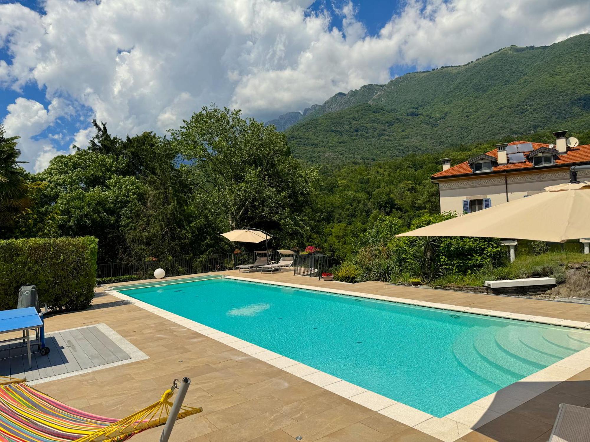 The Comfortable House With Big Pool In The Center Of Mergozzo Exterior photo