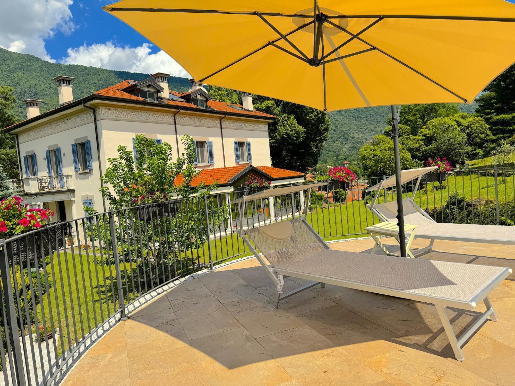 The Comfortable House With Big Pool In The Center Of Mergozzo Exterior photo